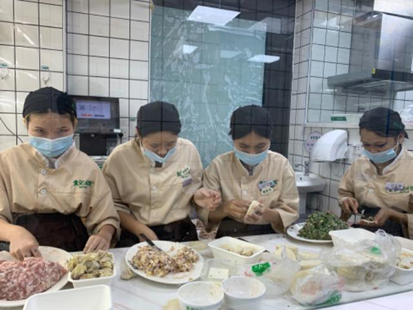 加盟袁記餃子虧了多少錢，袁記云餃一天利潤多少
